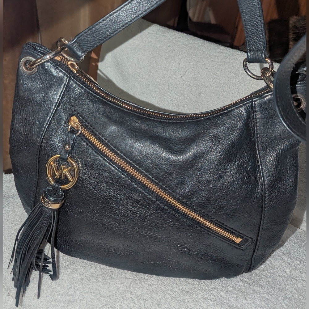 Michael Kors Black and Gold Hobo Bag with Tassel - Picture 3 of 11
